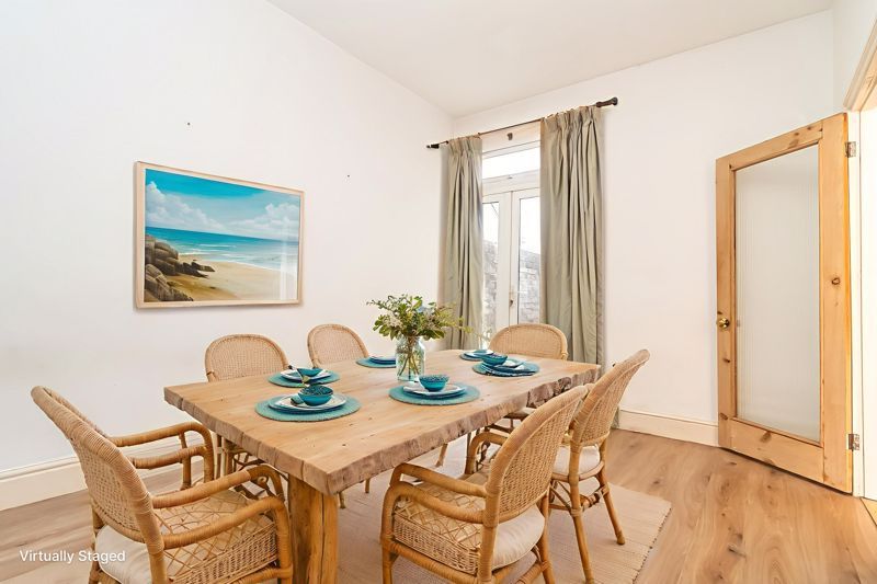 Property photo 3 of 17 Dining Room