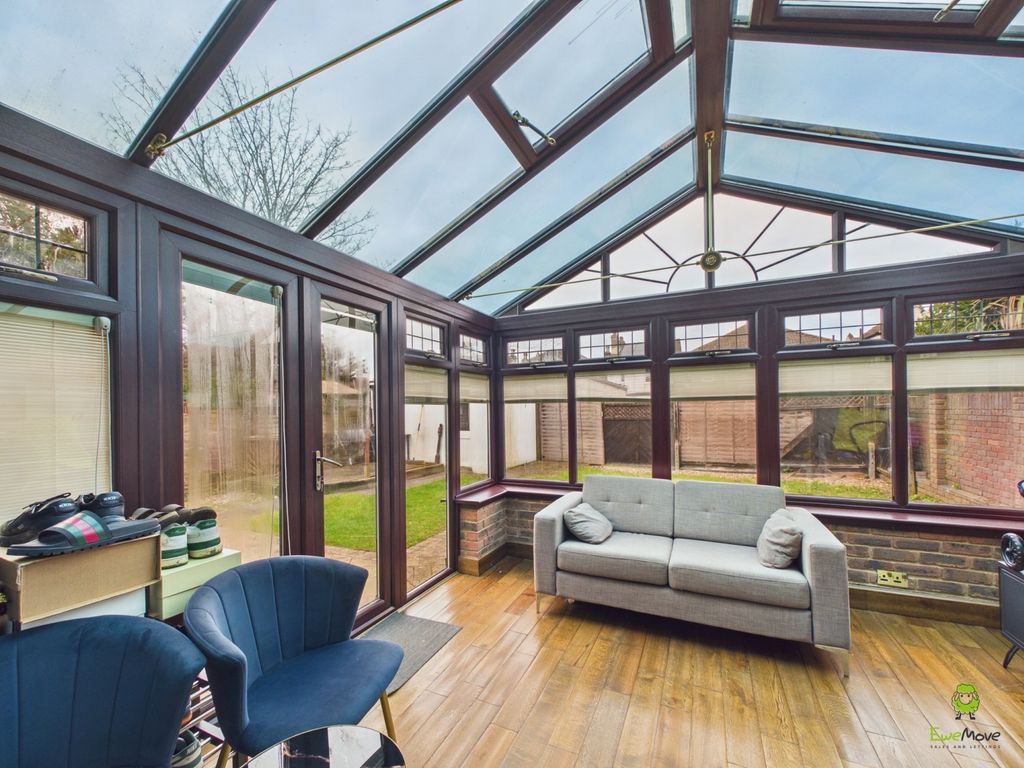 Property photo 2 of 10 Presented By Robert At Ewemove Bexleyheath And Dar