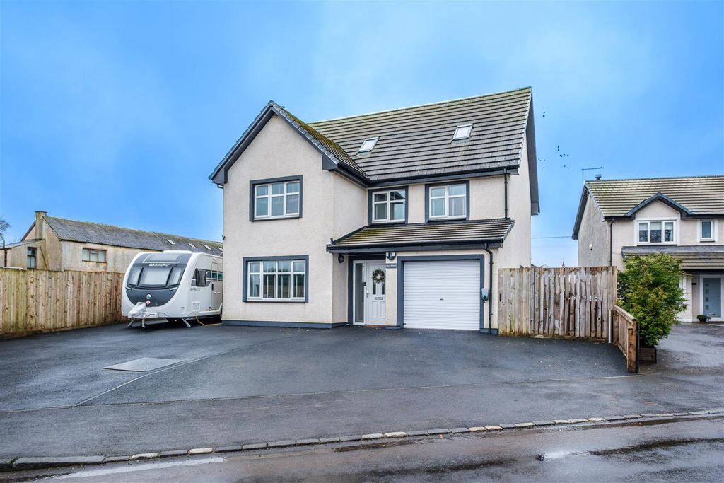 Property photo 1 of 35 Islay House-2.Jpg