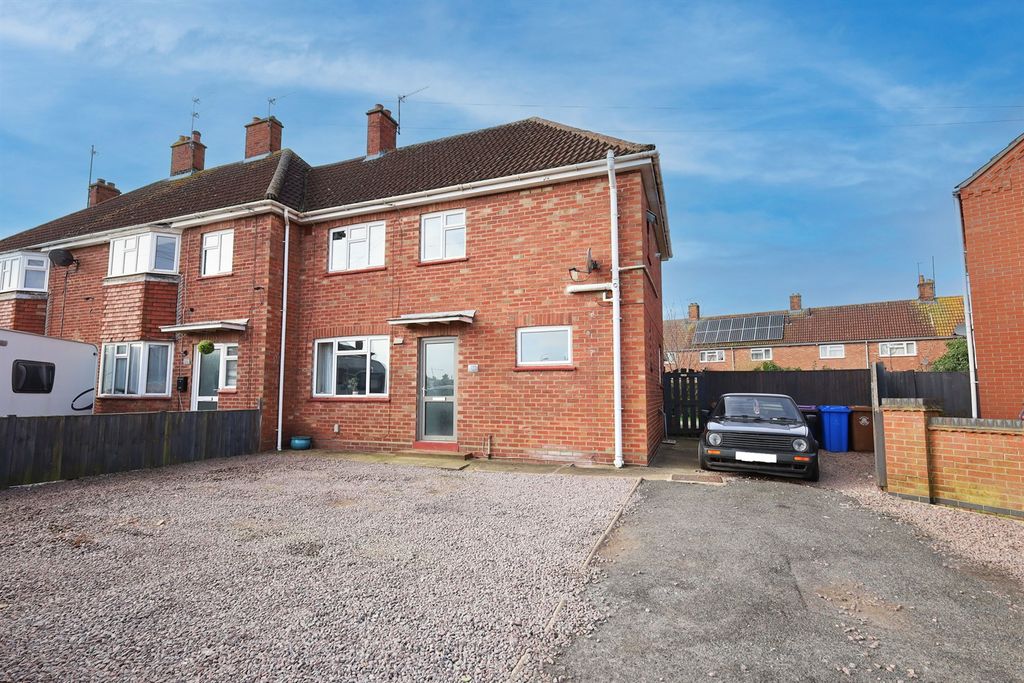 Property photo 1 of 18 (Main)