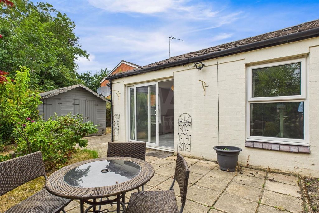 Property photo 1 of 15 Garden