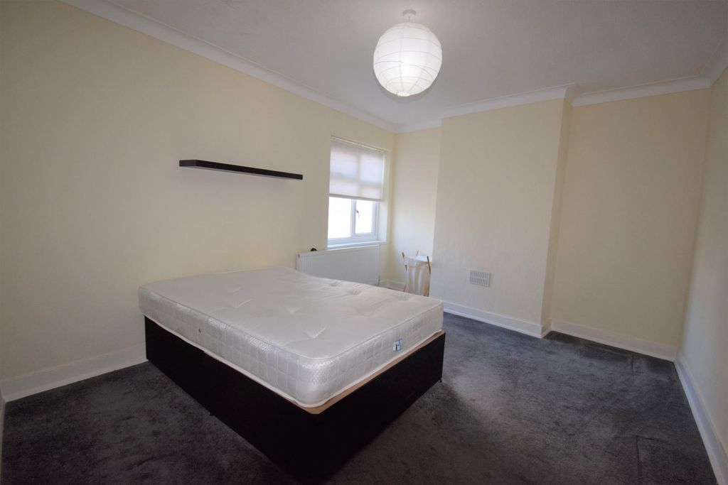 Property photo 2 of 10 Gallery