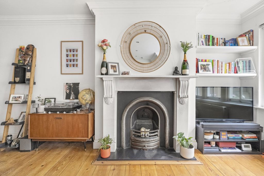 Property photo 2 of 26 Reception