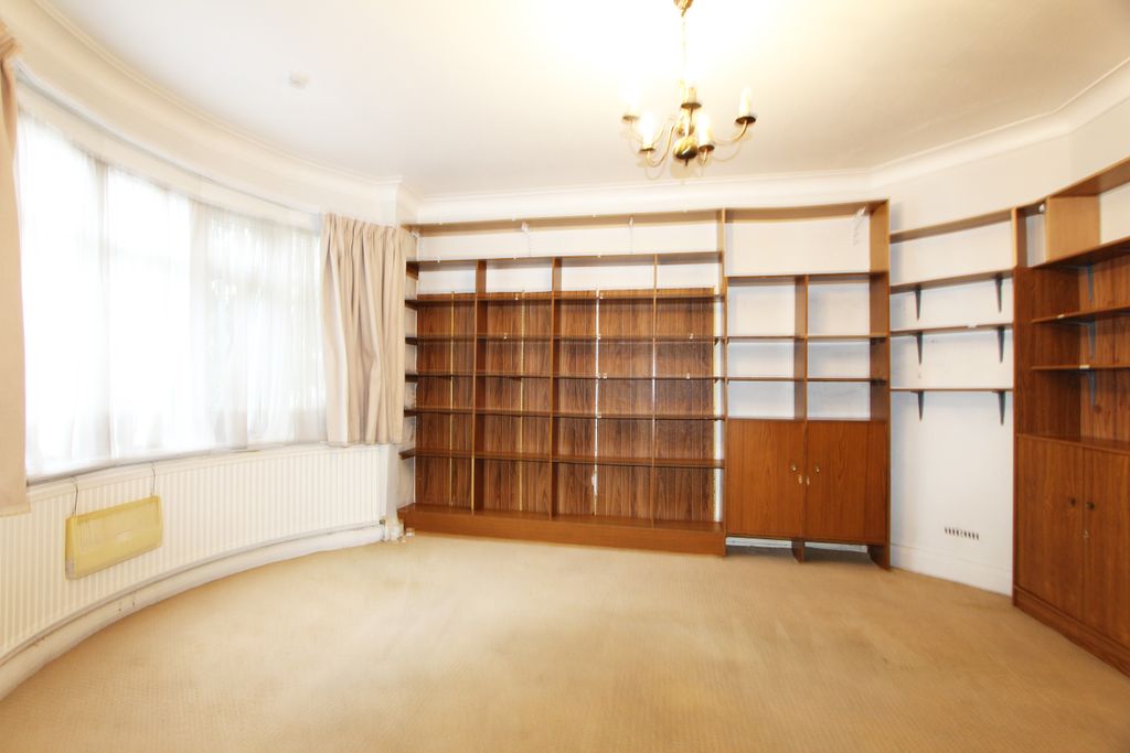 Property photo 3 of 5