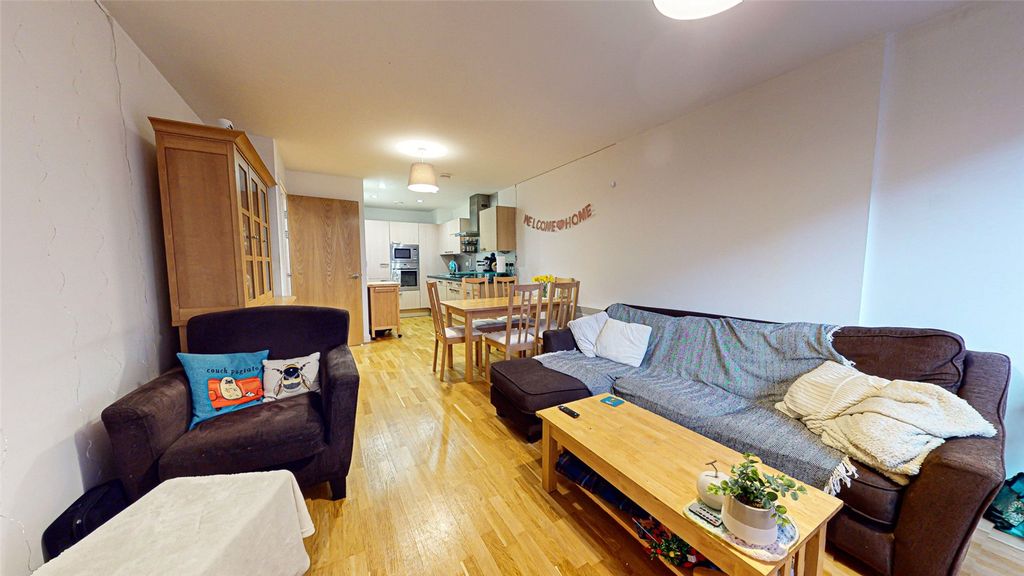 Property photo 2 of 10 Picture No. 03