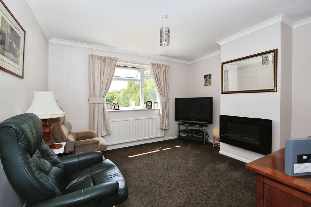 Property photo 3 of 18
