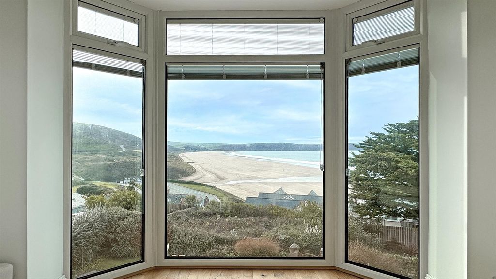 Property photo 2 of 17 Bay View.Jpg