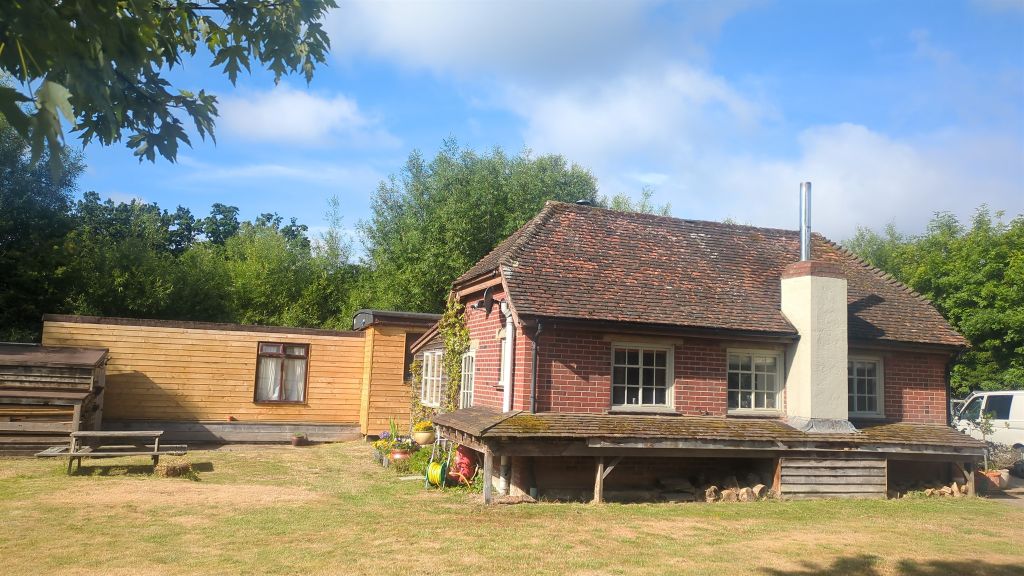 Property photo 1 of 27