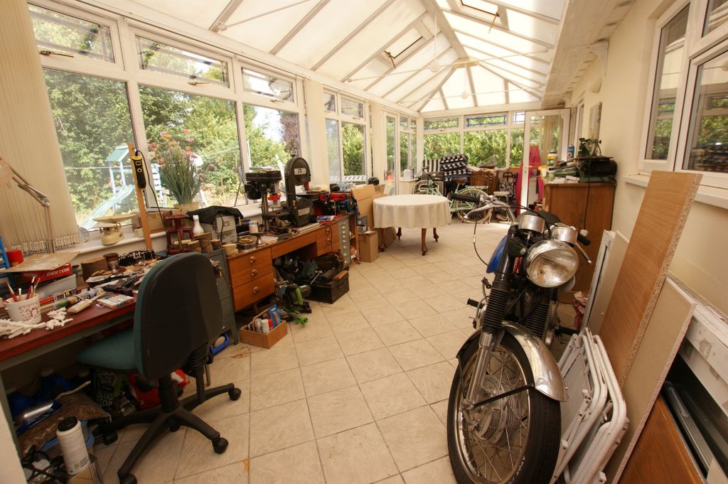 Property photo 3 of 17 Picture No. 06