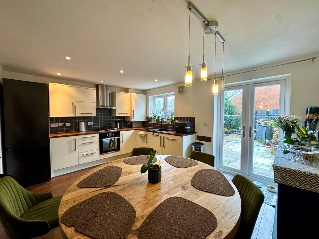 Property photo 3 of 19 Img_1512.Jpeg