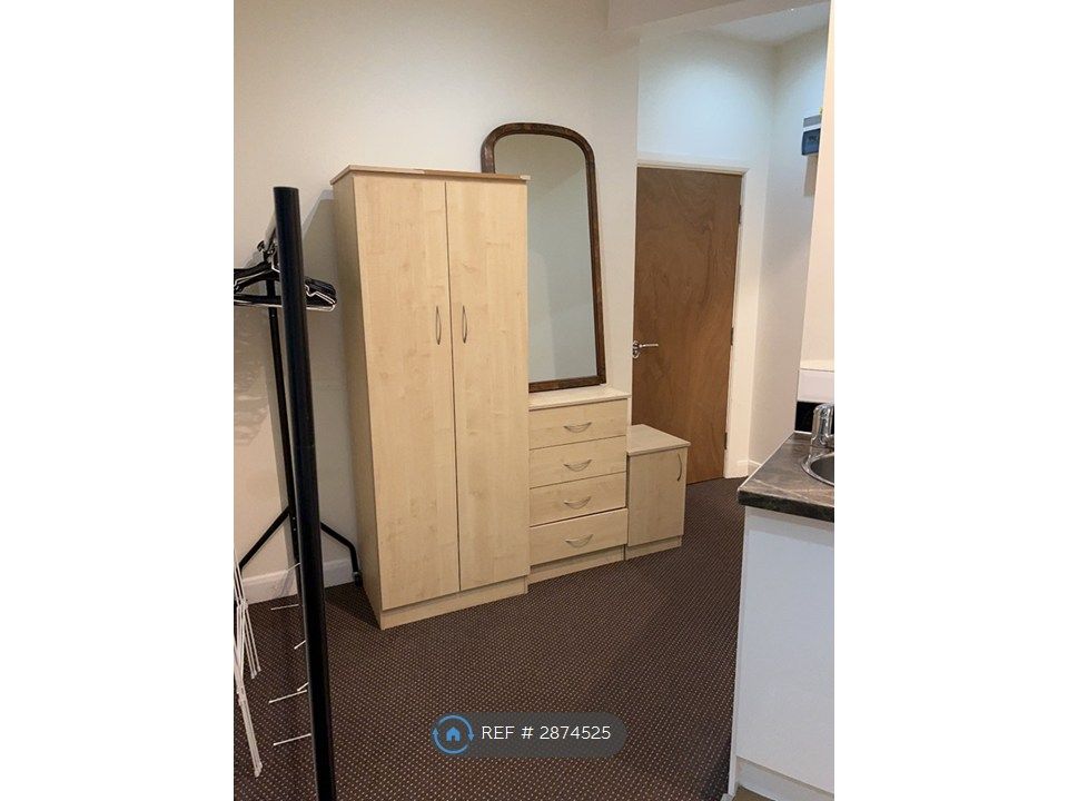 Property photo 3 of 4