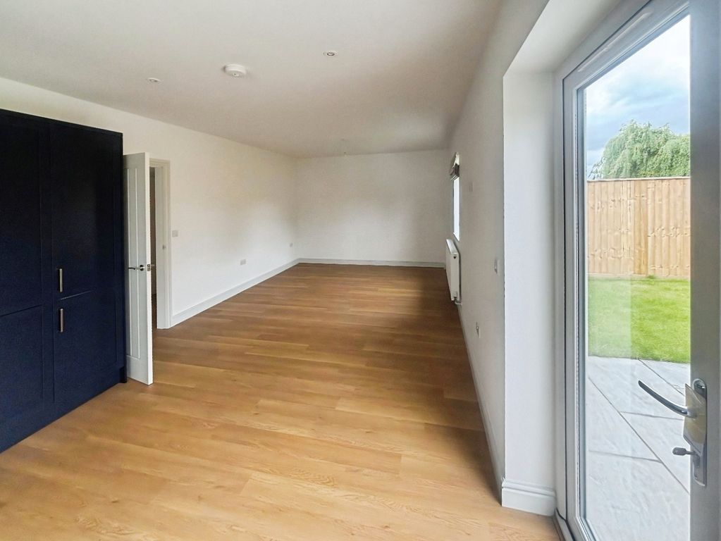 Property photo 3 of 10 5152012
