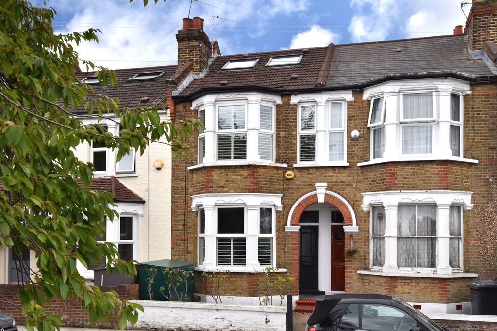 Property photo 1 of 16