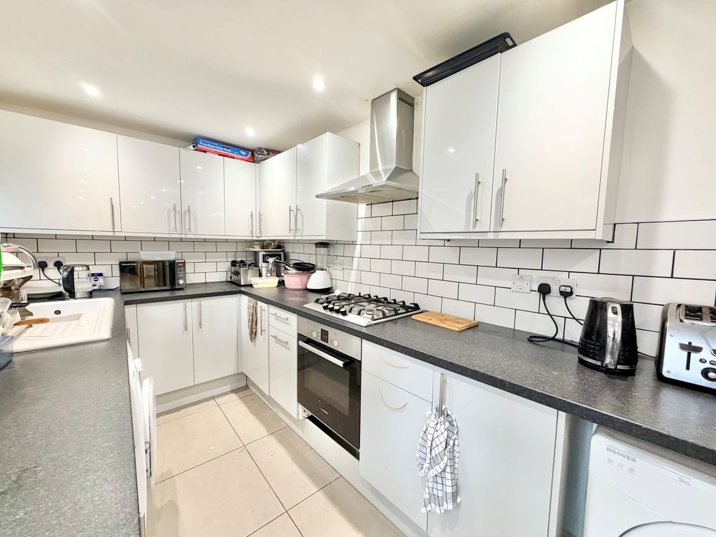 Property photo 3 of 5 Communal Kitchen