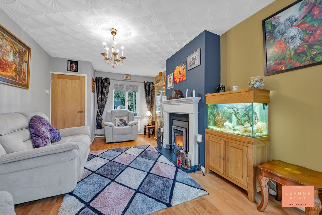 Property photo 2 of 37