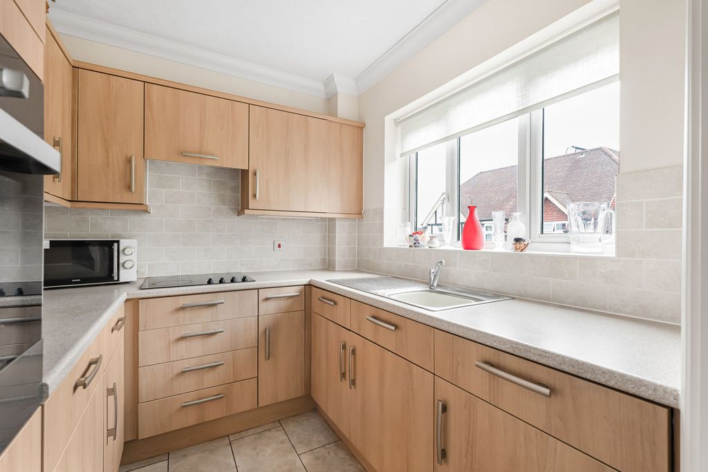 Property photo 3 of 14 Kitchen