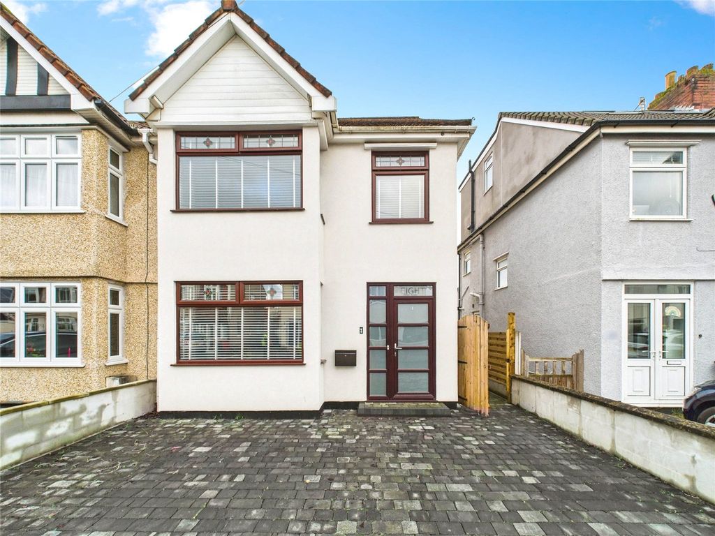 Property photo 2 of 28 Picture No. 45