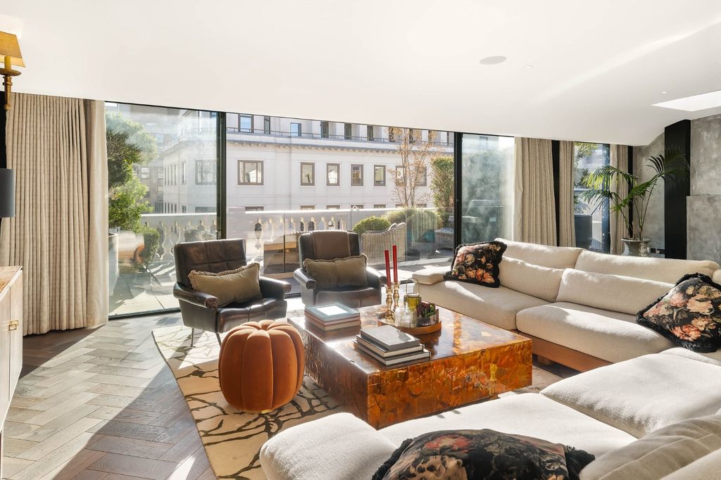 Property photo 1 of 15 South-Facing