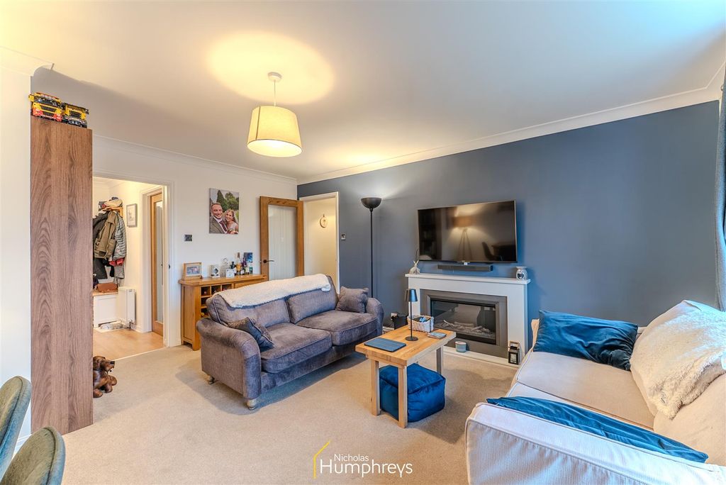 Property photo 3 of 15 Dsc06122-Hdr.Jpg