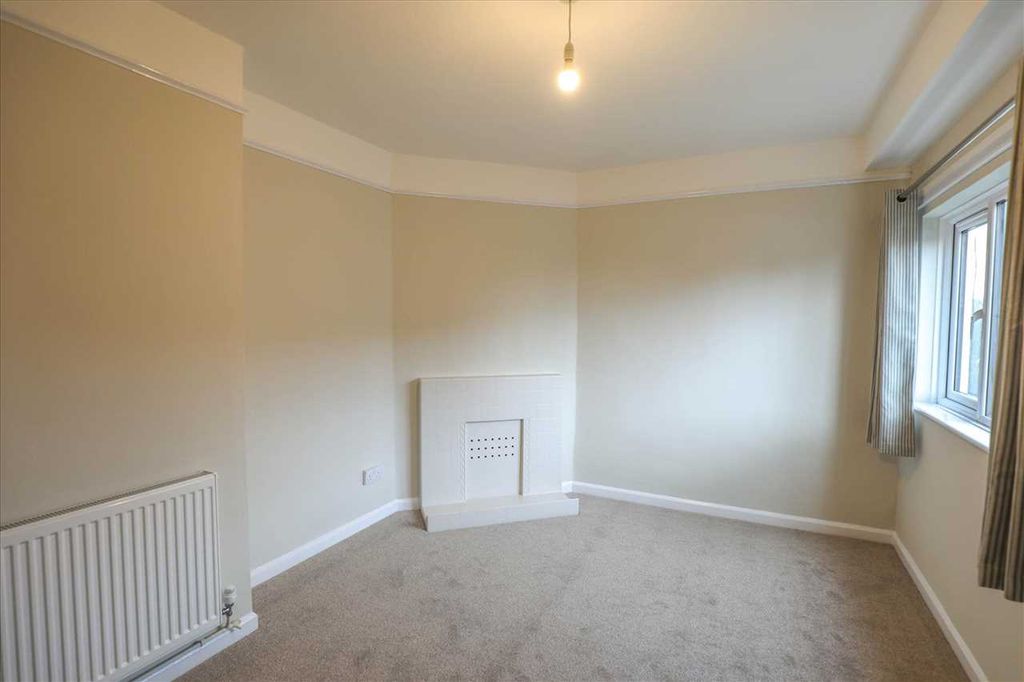 Property photo 3 of 10 Reception