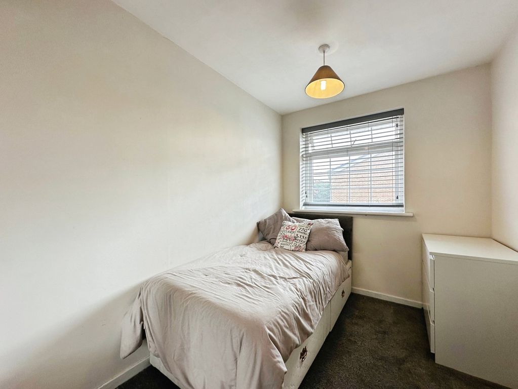 Property photo 2 of 31