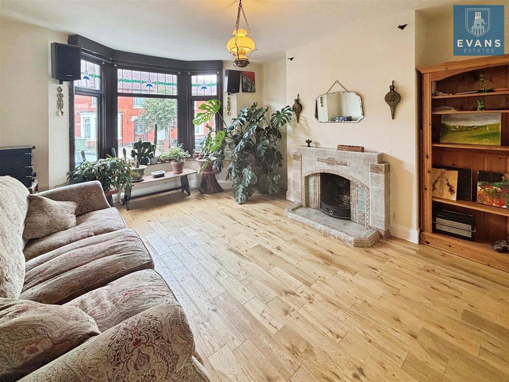 Property photo 2 of 17 Living Room