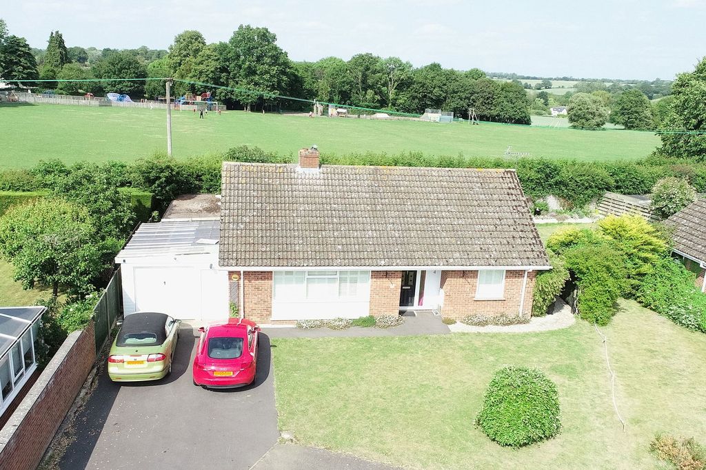 Property photo 2 of 21