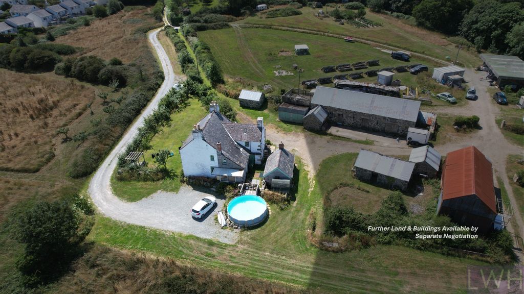 Property photo 3 of 18 Optional Land &amp; Buildings