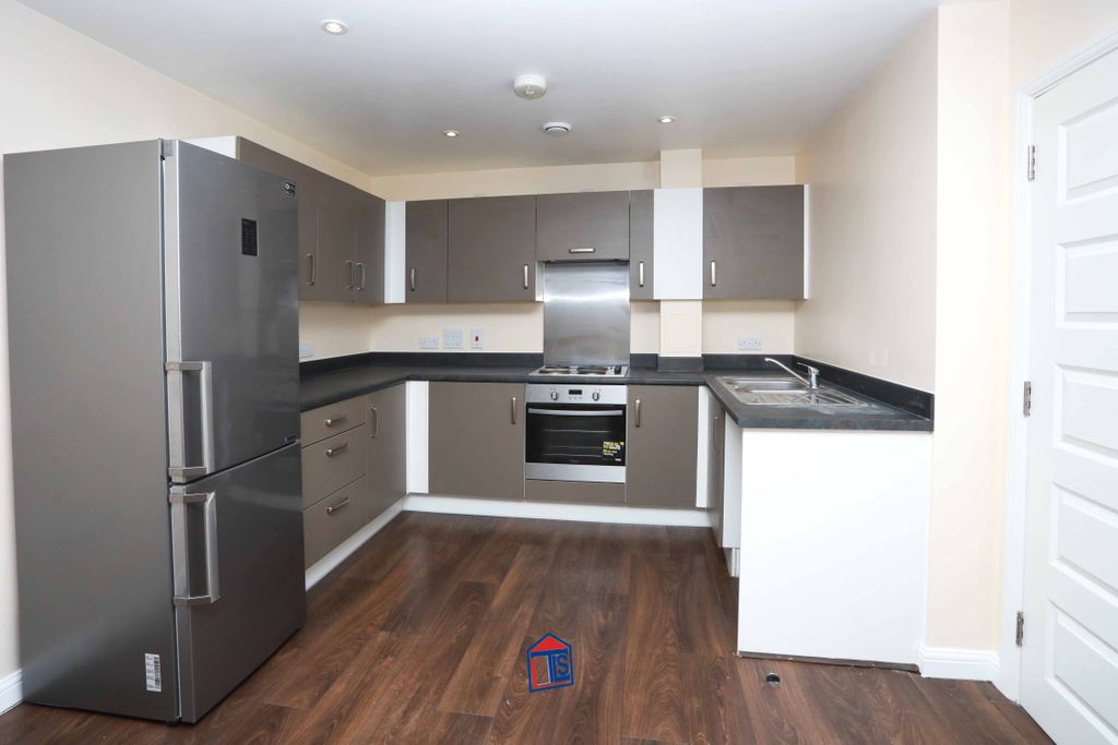 Property photo 2 of 13
