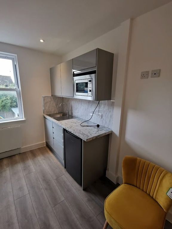 Property photo 1 of 2