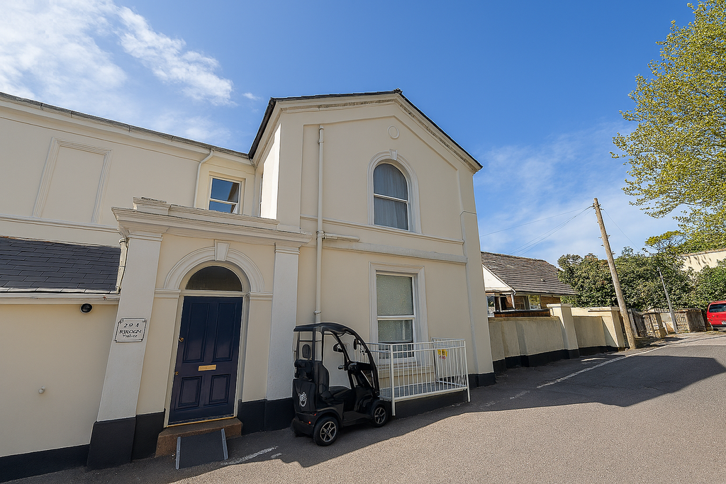 Property photo 1 of 7