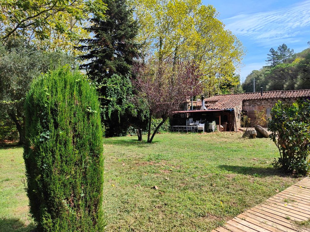 Property photo 2 of 30
