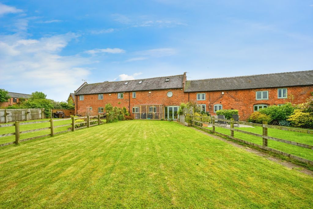 Property photo 2 of 21 Gcg-6
