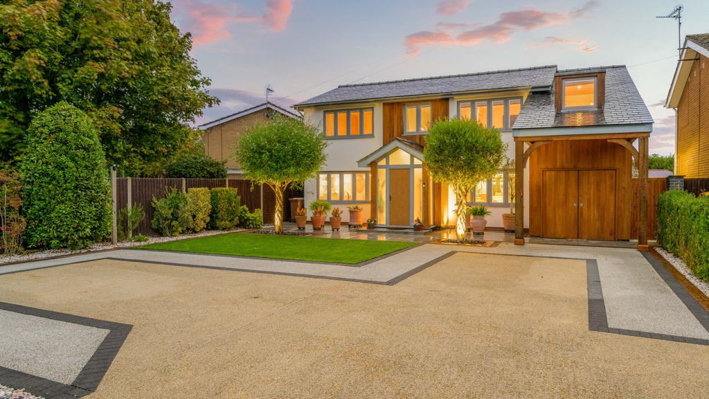 Property photo 1 of 49