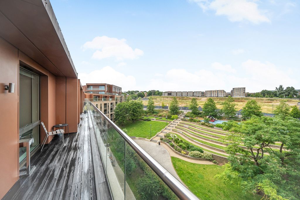 Property photo 1 of 20