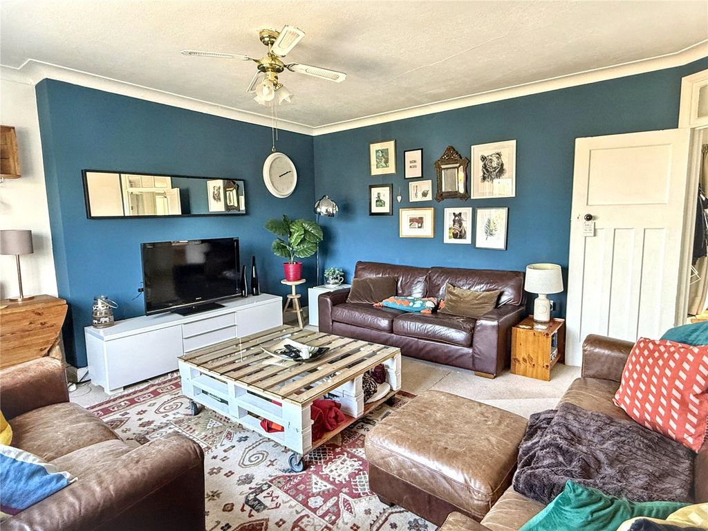 Property photo 3 of 20 Picture No. 05