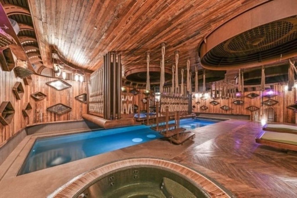 Property photo 1 of 5