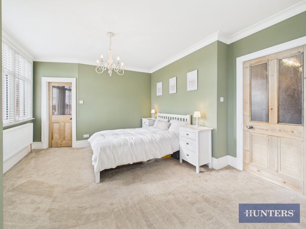 Property photo 2 of 24 Bedroom