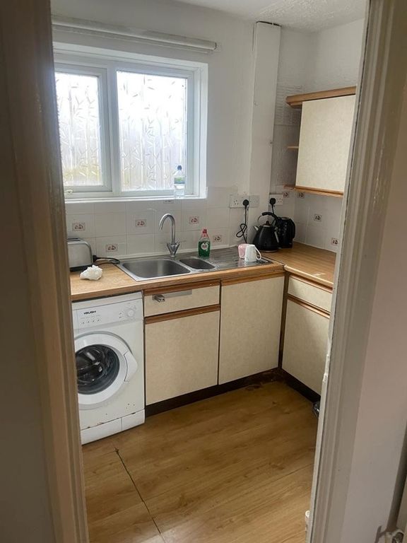 Property photo 3 of 8