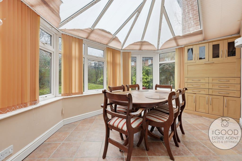 Property photo 3 of 19