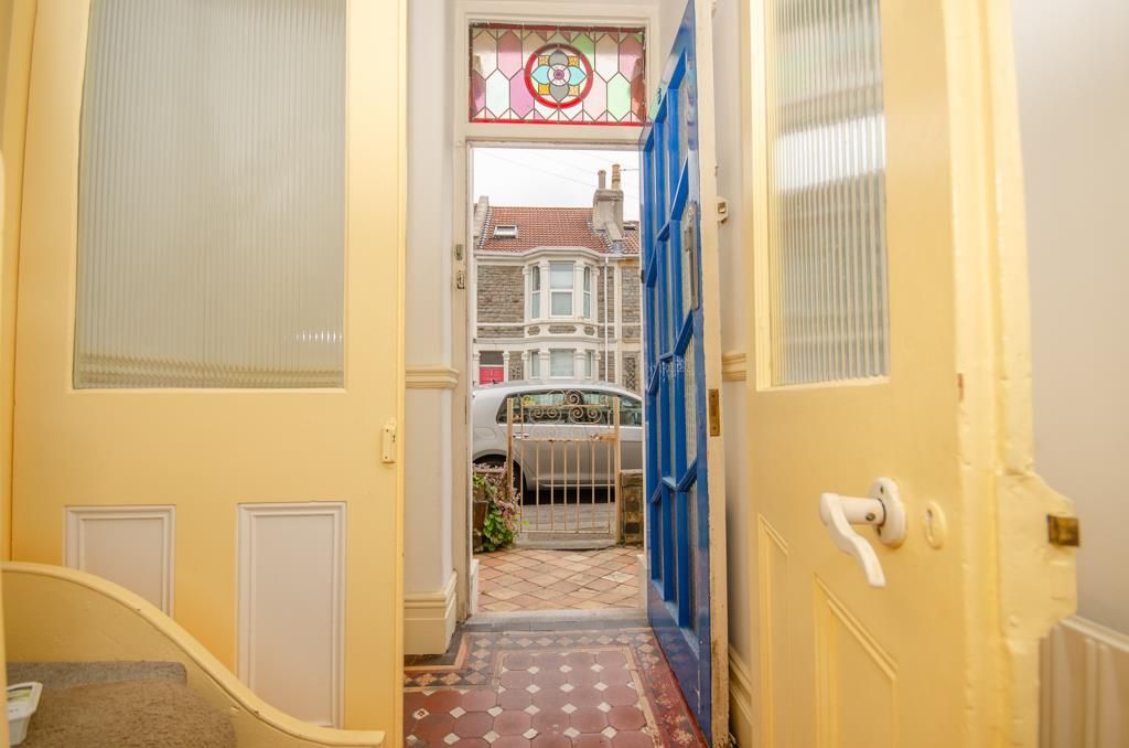 Property photo 2 of 36 Camerton Rd-06.Jpg