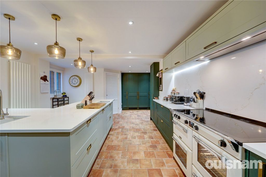 Property photo 3 of 38 Picture No. 29