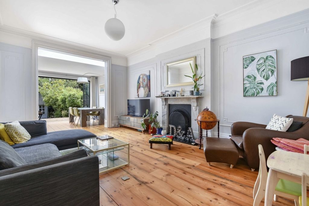 Property photo 1 of 12 1