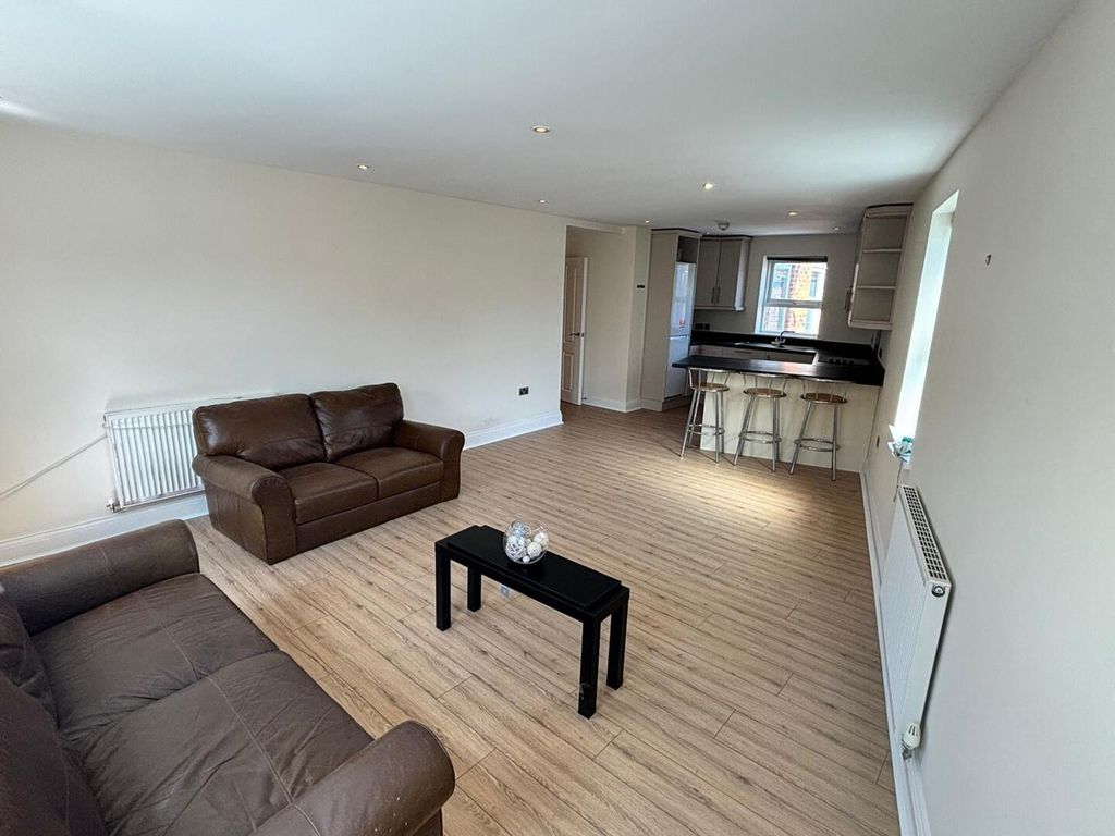 Property photo 2 of 12 Living Room