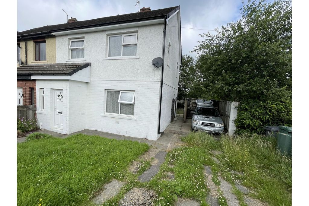 Property photo 2 of 18