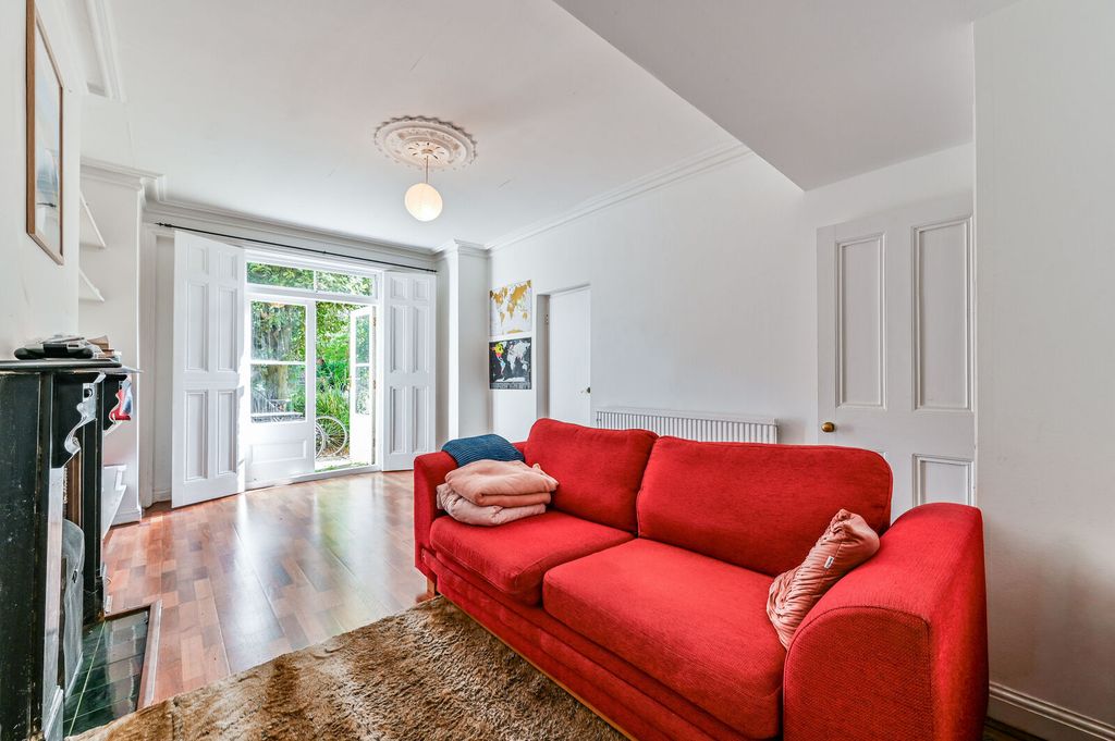 Property photo 1 of 10