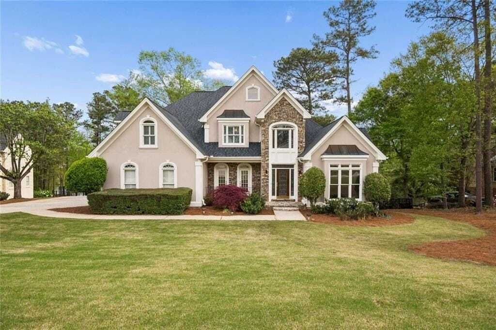 Property photo 1 of 31