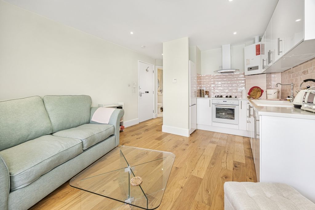 Property photo 1 of 13 St Pauls Court Ya...