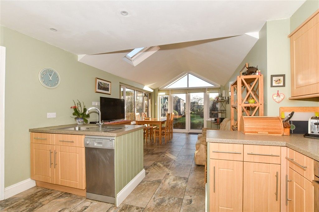 Property photo 3 of 15 Kitchen/Dining Room