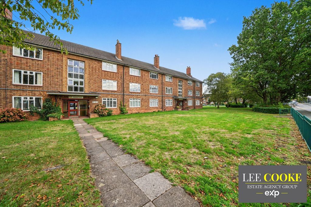Property photo 1 of 30